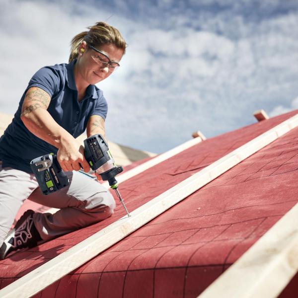 Festool predstavlja dva nova vodilna akumulatorska vrtalnika