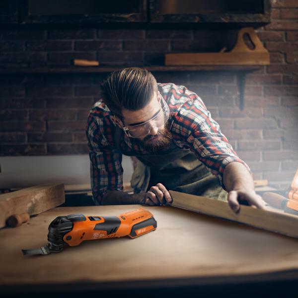 Akumulatorski večnamenski rezalnik - Multimaster FEIN AMM 300 PLUS START