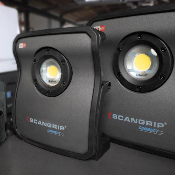 Delovna luč SCANGRIP NOVA 4 CONNECT